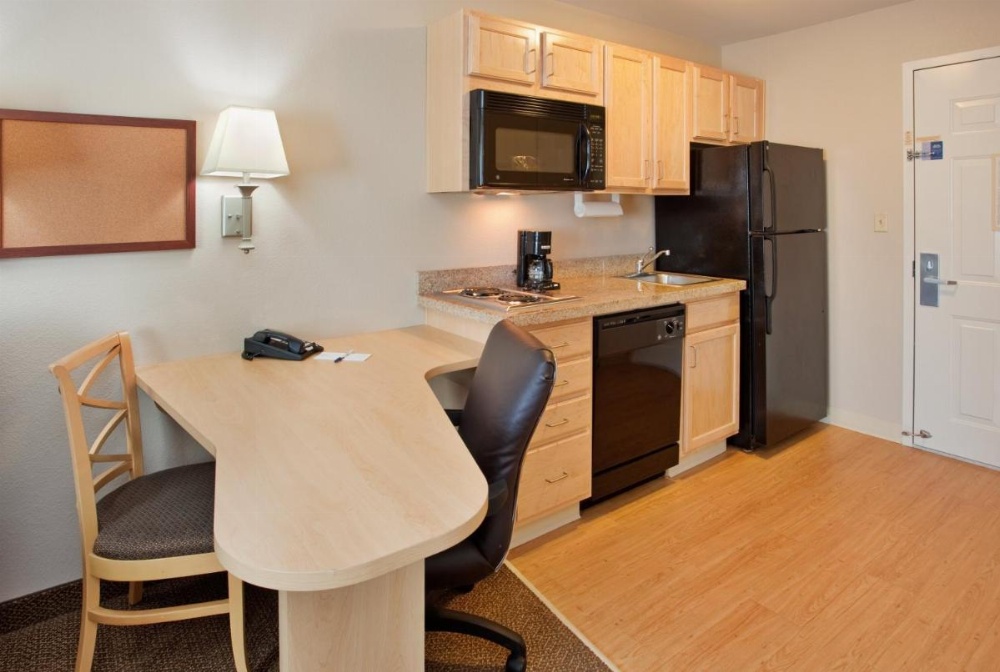 Candlewood Suites Junction City - Ft. Riley Image 13